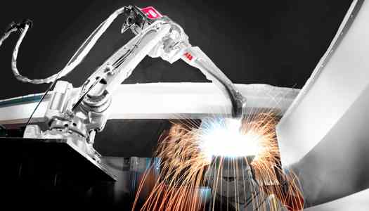 Welding with a robot Elektrolas