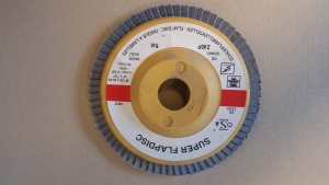 3M 125 Z40 Lamellenschijf vlak met oversteek. Prijs per stuk verpakt per 10 stuks.